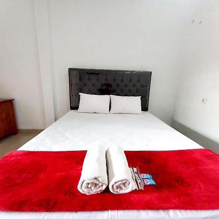 Hotel Harmony House Syariah Near Alun Alun Pati Mitra Reddoorz Exterior foto