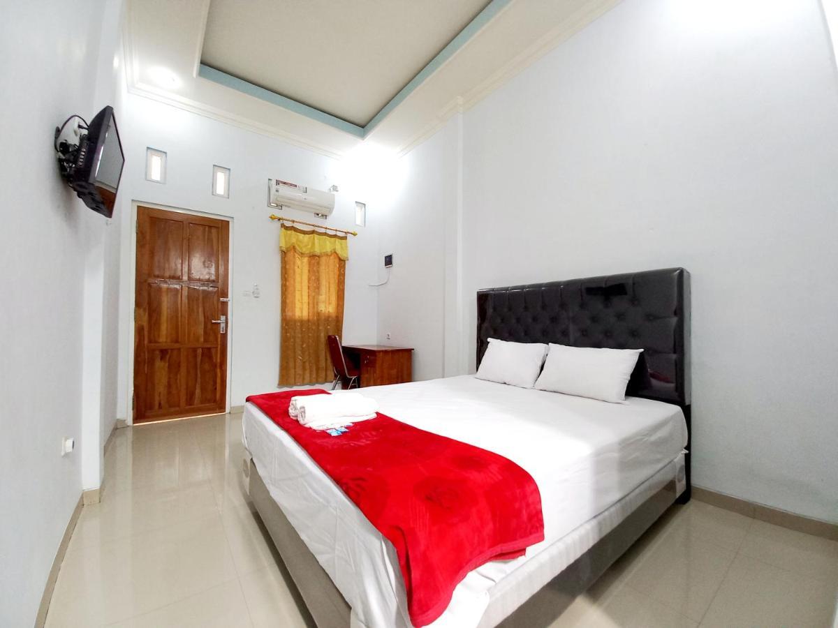 Hotel Harmony House Syariah Near Alun Alun Pati Mitra Reddoorz Exterior foto