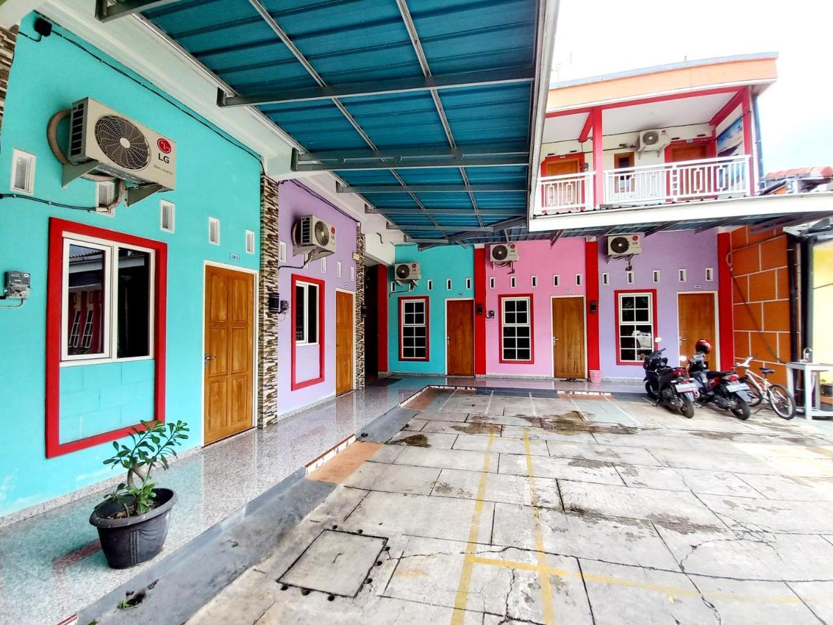 Hotel Harmony House Syariah Near Alun Alun Pati Mitra Reddoorz Exterior foto